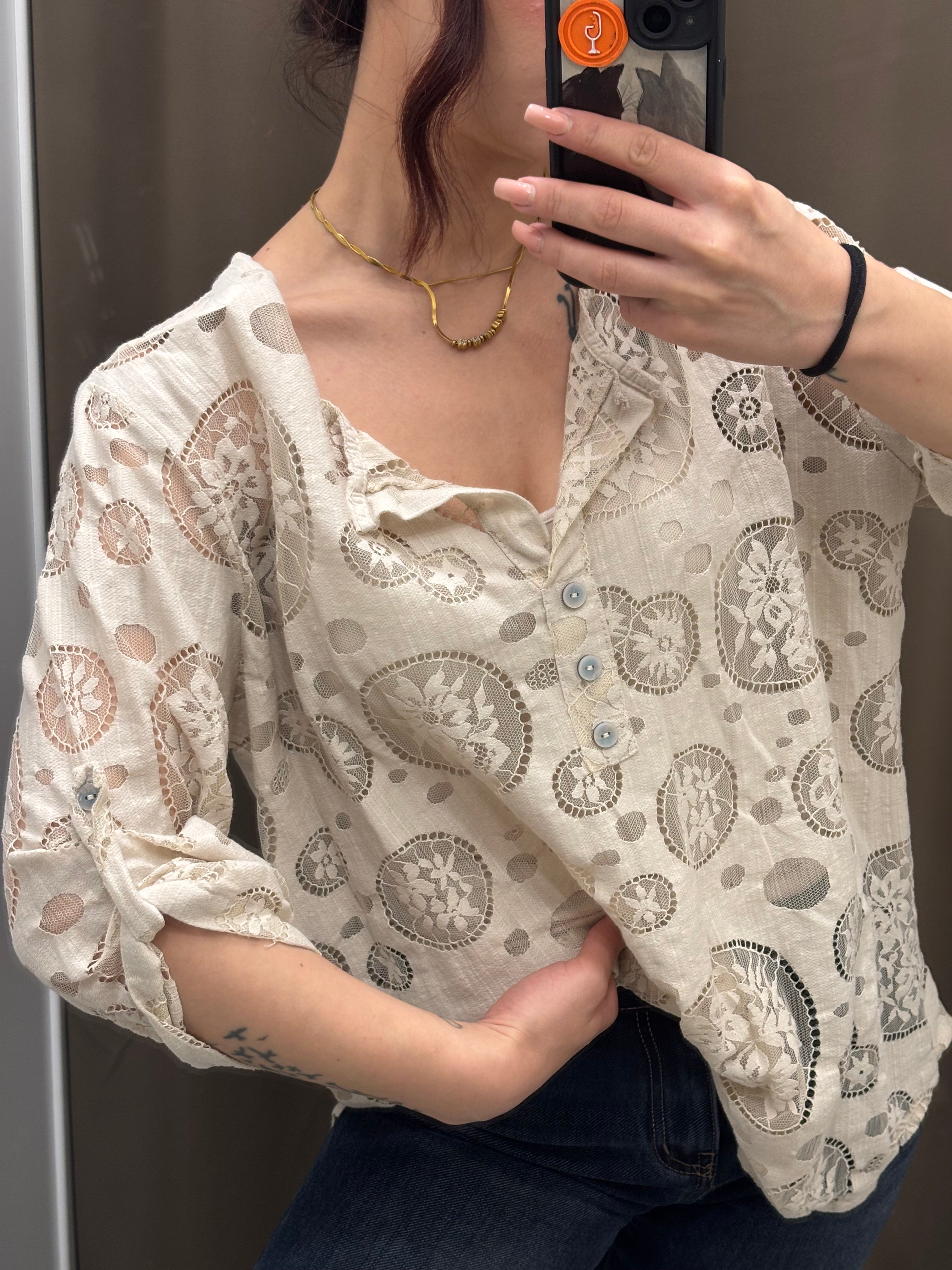 Maglia morita con canotta  sotto